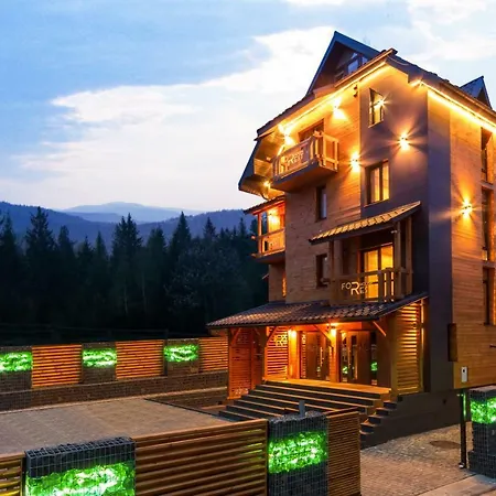 Forest Hotel *